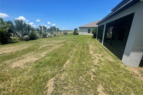 House in Bradenton, Florida 3 bedrooms, 251.21 sq.m. № 1898521 - photo 20