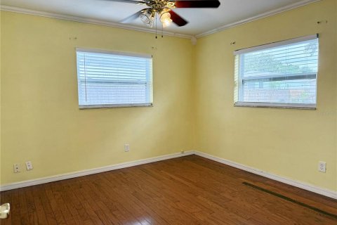 House in Tampa, Florida 3 bedrooms, 188.59 sq.m. № 1765291 - photo 20