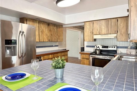 House in Tampa, Florida 3 bedrooms, 188.59 sq.m. № 1765291 - photo 14