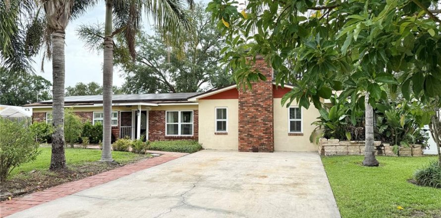 House in Tampa, Florida 3 bedrooms, 188.59 sq.m. № 1765291