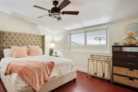 Adosado en alquiler en Miami Gardens, Florida, 3 dormitorios, 146.6 m2 № 1986290 - foto 6