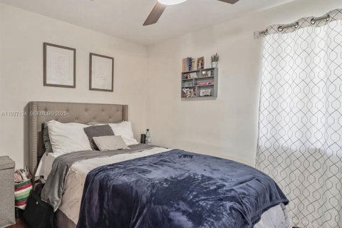 Adosado en alquiler en Miami Gardens, Florida, 3 dormitorios, 146.6 m2 № 1986290 - foto 9