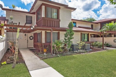 Adosado en alquiler en Miami Gardens, Florida, 3 dormitorios, 146.6 m2 № 1986290 - foto 13