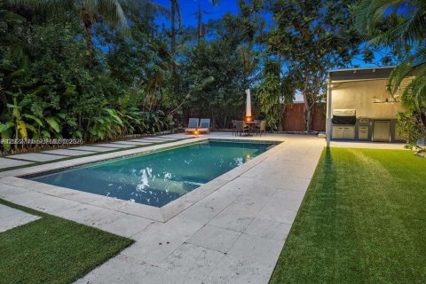 Villa ou maison à Miami, Floride 3 chambres, 184.88 m2 № 2146466