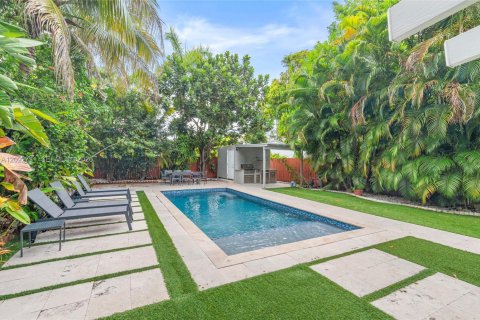 Villa ou maison à vendre à Miami, Floride: 3 chambres, 184.88 m2 № 2146466 - photo 6