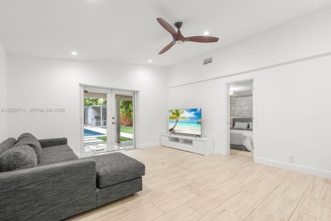 Villa ou maison à vendre à Miami, Floride: 3 chambres, 184.88 m2 № 2146466 - photo 9