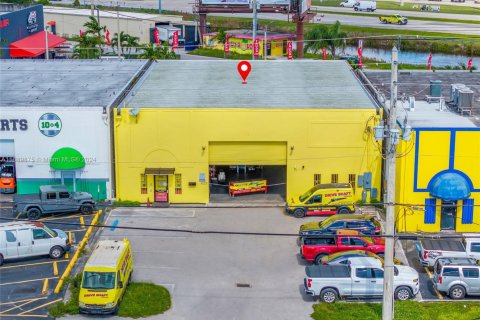 Immobilier commercial à vendre à Medley, Floride № 1754258 - photo 6