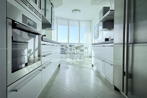 Copropriété à louer à Sunny Isles Beach, Floride: 2 chambres, 119.75 m2 № 1728793 - photo 22