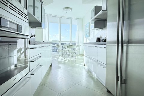 Copropriété à louer à Sunny Isles Beach, Floride: 2 chambres, 119.75 m2 № 1728793 - photo 18
