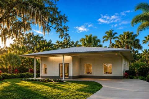 House in Punta Gorda, Florida 3 bedrooms, 151.43 sq.m. № 2220577