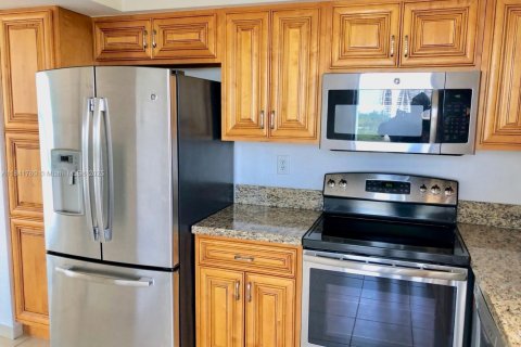 Condo in Aventura, Florida, 2 bedrooms № 1834303 - photo 29