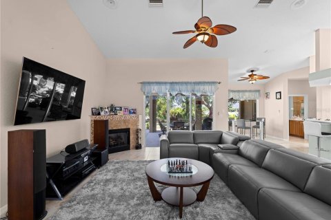 Casa en venta en Punta Gorda, Florida, 3 dormitorios, 178.09 m2 № 1657700 - foto 3