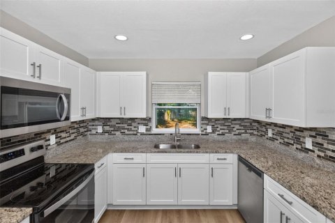 Casa en venta en Saint Petersburg, Florida, 4 dormitorios, 192.59 m2 № 2342518 - foto 6
