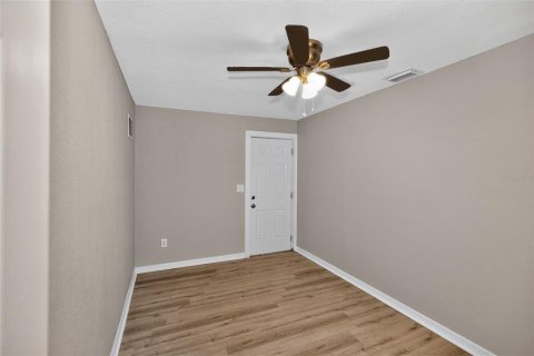Casa en venta en Saint Petersburg, Florida, 4 dormitorios, 192.59 m2 № 2342518 - foto 16