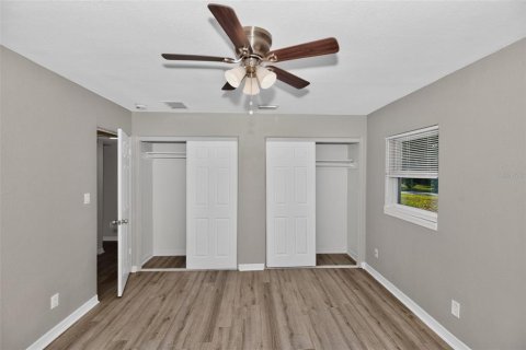 Casa en venta en Saint Petersburg, Florida, 4 dormitorios, 192.59 m2 № 2342518 - foto 19