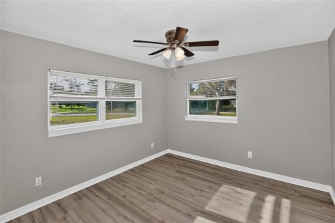 Casa en venta en Saint Petersburg, Florida, 4 dormitorios, 192.59 m2 № 2342518 - foto 17