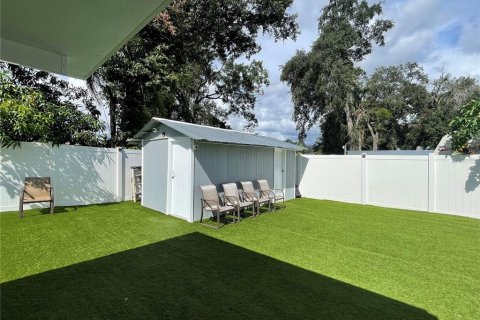 Casa en venta en Tampa, Florida, 5 dormitorios, 214.42 m2 № 2353475 - foto 22