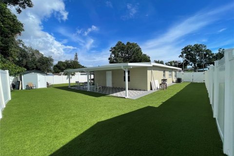 Casa en venta en Tampa, Florida, 5 dormitorios, 214.42 m2 № 2353475 - foto 24