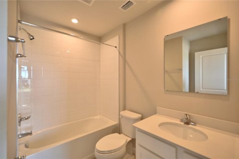 Touwnhouse à louer à Lakewood Ranch, Floride: 3 chambres, 132.94 m2 № 2341494 - photo 24
