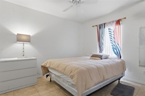 Villa ou maison à vendre à Davenport, Floride: 5 chambres, 154.4 m2 № 2410114 - photo 7