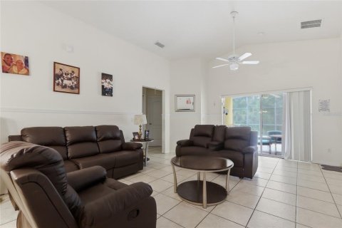 Villa ou maison à vendre à Davenport, Floride: 5 chambres, 154.4 m2 № 2410114 - photo 5