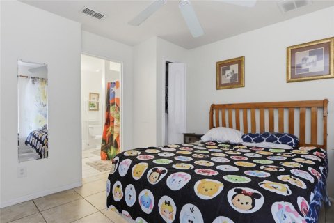 Villa ou maison à vendre à Davenport, Floride: 5 chambres, 154.4 m2 № 2410114 - photo 8