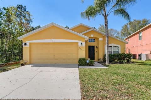 Villa ou maison à Davenport, Floride 5 chambres, 154.4 m2 № 2410114