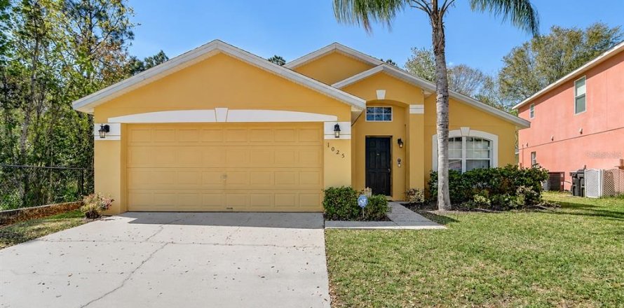 Villa ou maison à Davenport, Floride 5 chambres, 154.4 m2 № 2410114