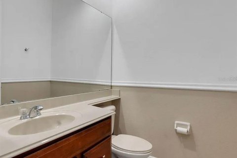 Adosado en venta en Orlando, Florida, 3 dormitorios, 183.76 m2 № 2296401 - foto 2