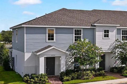 Touwnhouse à Davenport, Floride 4 chambres, 153.38 m2 № 2344993