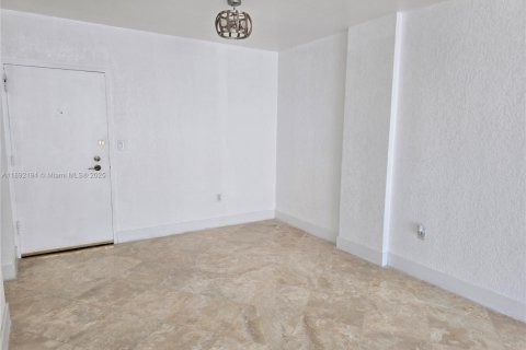 Condominio en alquiler en Miami Beach, Florida, 1 dormitorio, 78.97 m2 № 1950937 - foto 7