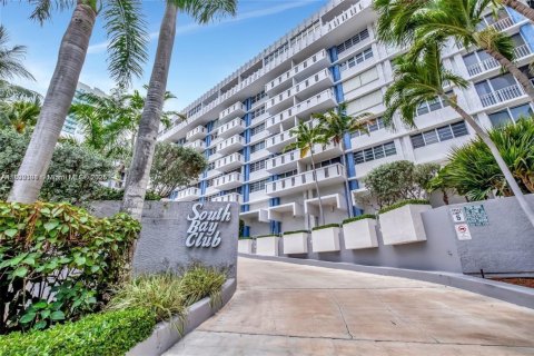 Condominio en alquiler en Miami Beach, Florida, 1 dormitorio, 78.97 m2 № 1950937 - foto 30