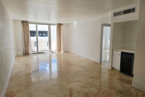Condominio en alquiler en Miami Beach, Florida, 1 dormitorio, 78.97 m2 № 1950937 - foto 4
