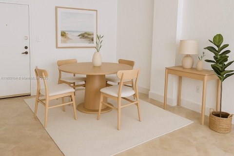 Condominio en alquiler en Miami Beach, Florida, 1 dormitorio, 78.97 m2 № 1950937 - foto 6
