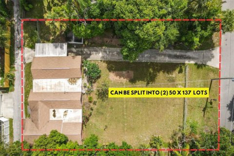 Land in Tampa, Florida № 1895091 - photo 1