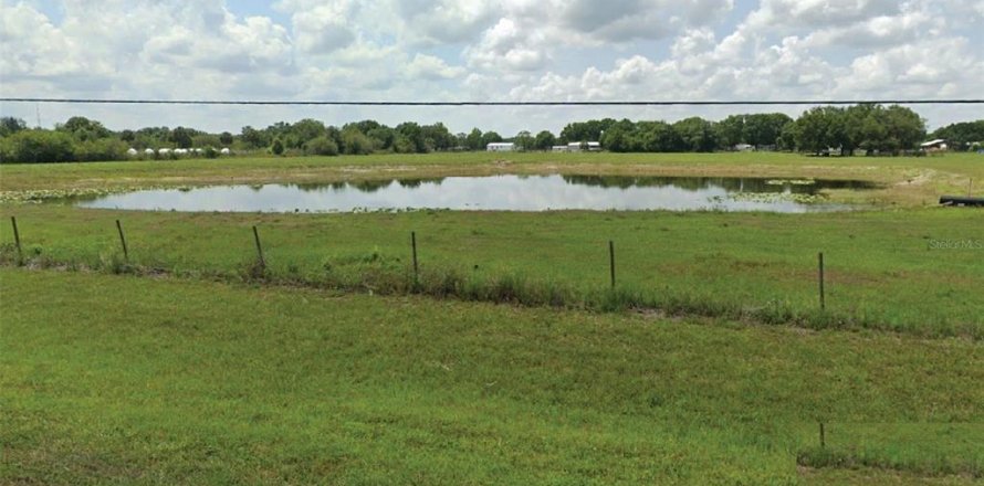 Terrain à Kenansville, Floride № 2151259