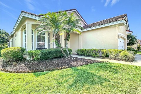 House in Winter Haven, Florida 3 bedrooms, 148.92 sq.m. № 1757845 - photo 2