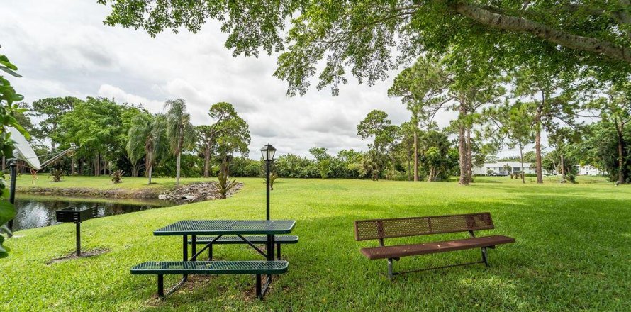 Condo in West Palm Beach, Florida, 2 bedrooms  № 1231425