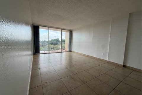 Condo in Miami, Florida, 2 bedrooms № 2359521