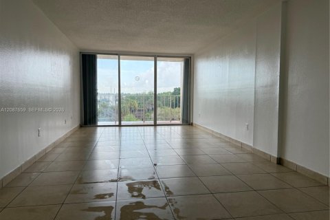 Condominio en venta en Miami, Florida, 2 dormitorios, 101.17 m2 № 2359521 - foto 8