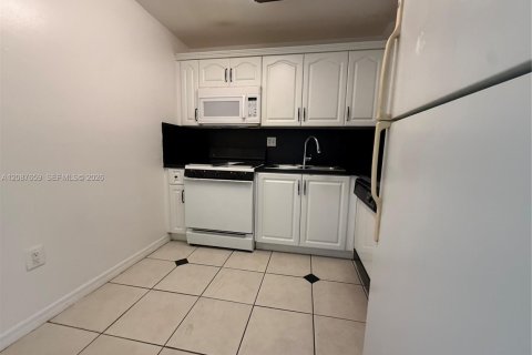 Condominio en venta en Miami, Florida, 2 dormitorios, 101.17 m2 № 2359521 - foto 9