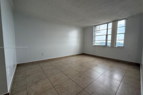 Condominio en venta en Miami, Florida, 2 dormitorios, 101.17 m2 № 2359521 - foto 5