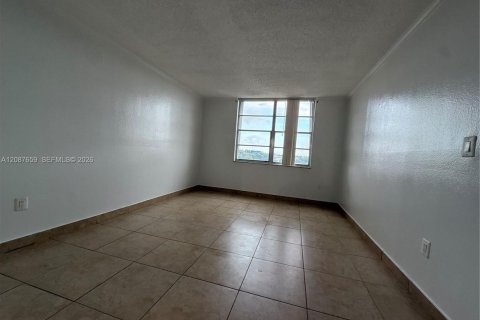 Condominio en venta en Miami, Florida, 2 dormitorios, 101.17 m2 № 2359521 - foto 7