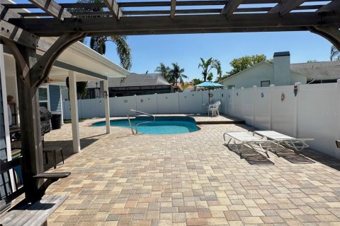 Casa en venta en Palm Harbor, Florida, 3 dormitorios, 163.6 m2 № 1620566 - foto 6