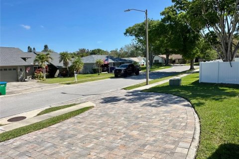 Casa en venta en Palm Harbor, Florida, 3 dormitorios, 163.6 m2 № 1620566 - foto 4
