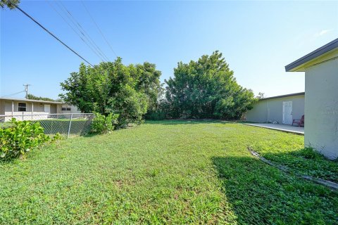 House in Port Charlotte, Florida 3 bedrooms, 140.56 sq.m. № 1894576 - photo 25
