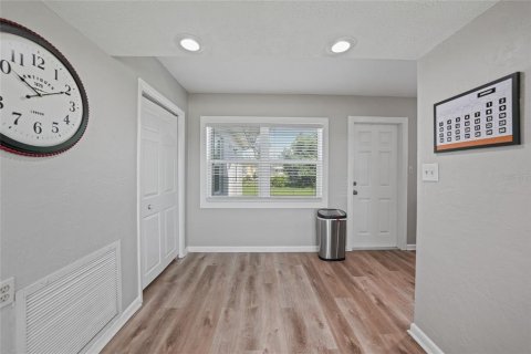 House in Port Charlotte, Florida 3 bedrooms, 140.56 sq.m. № 1894576 - photo 10