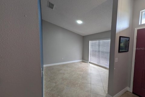 Villa ou maison à vendre à Kissimmee, Floride: 3 chambres, 169.55 m2 № 2237334 - photo 5