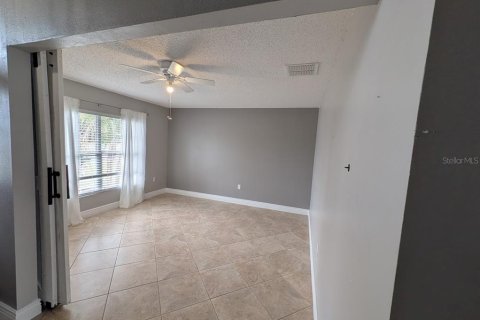 Villa ou maison à vendre à Kissimmee, Floride: 3 chambres, 169.55 m2 № 2237334 - photo 8