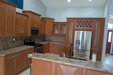 Villa ou maison à vendre à Kissimmee, Floride: 3 chambres, 169.55 m2 № 2237334 - photo 17